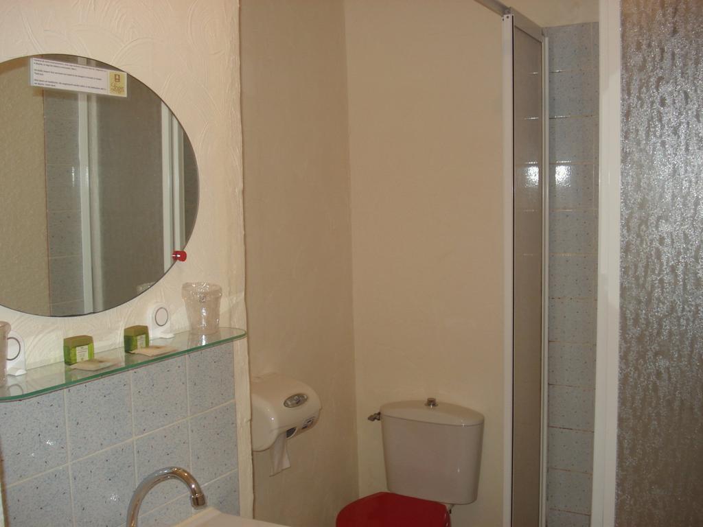 Hotel De La Plage Erquy Room photo